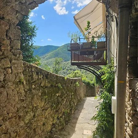 Perched Nest In Cevennes Mountains, Relaxing Place Feriehus *